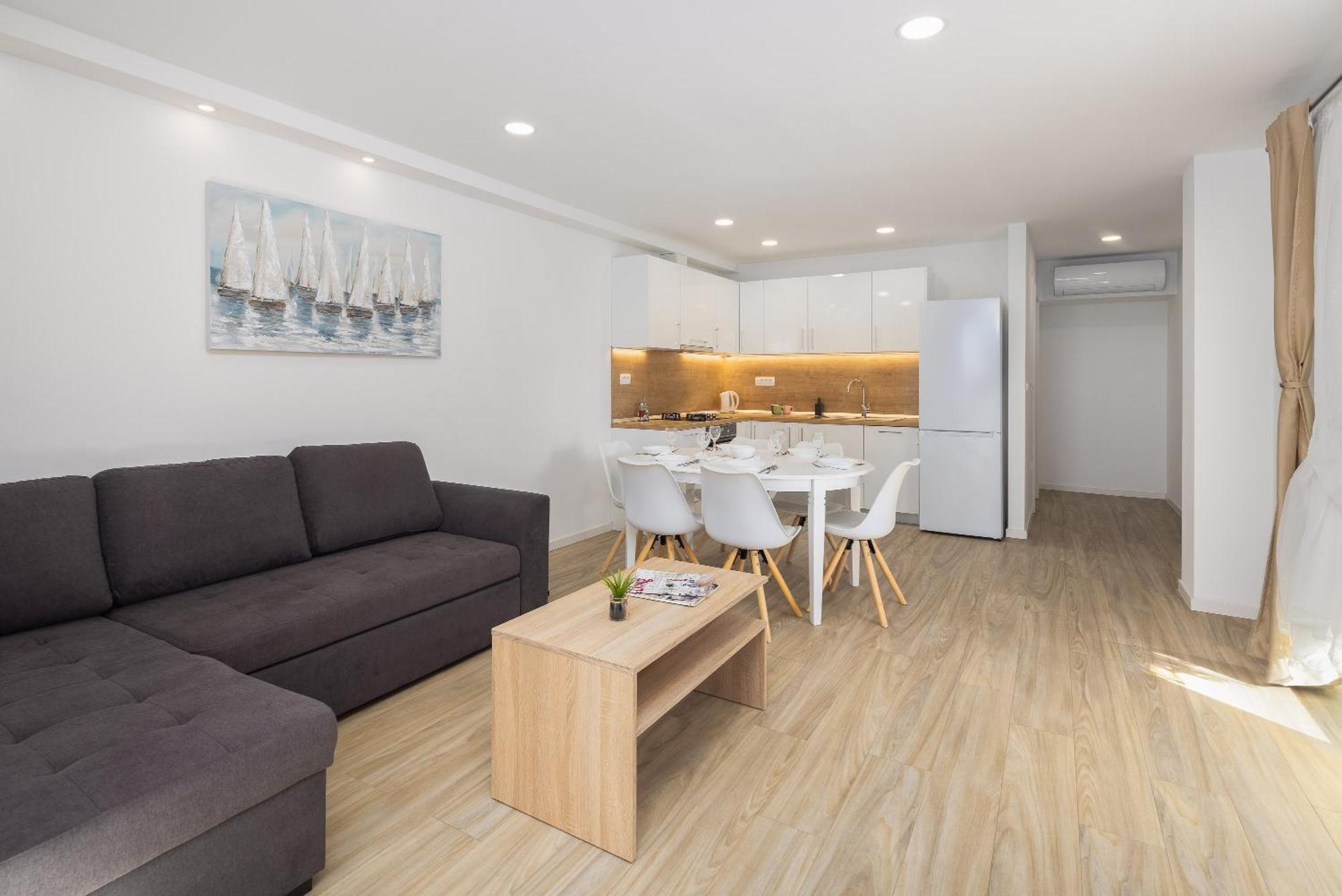 Apartments Juranovic Makarska Rom bilde