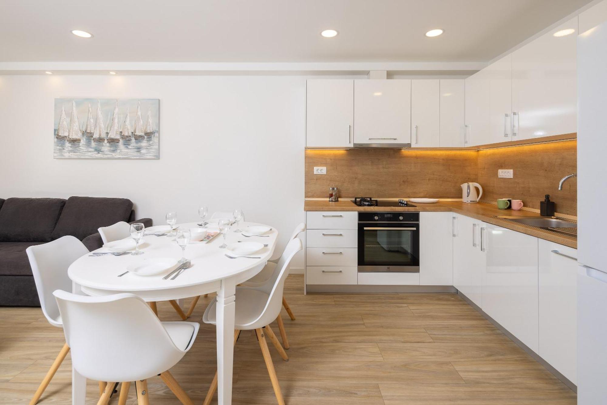 Apartments Juranovic Makarska Rom bilde