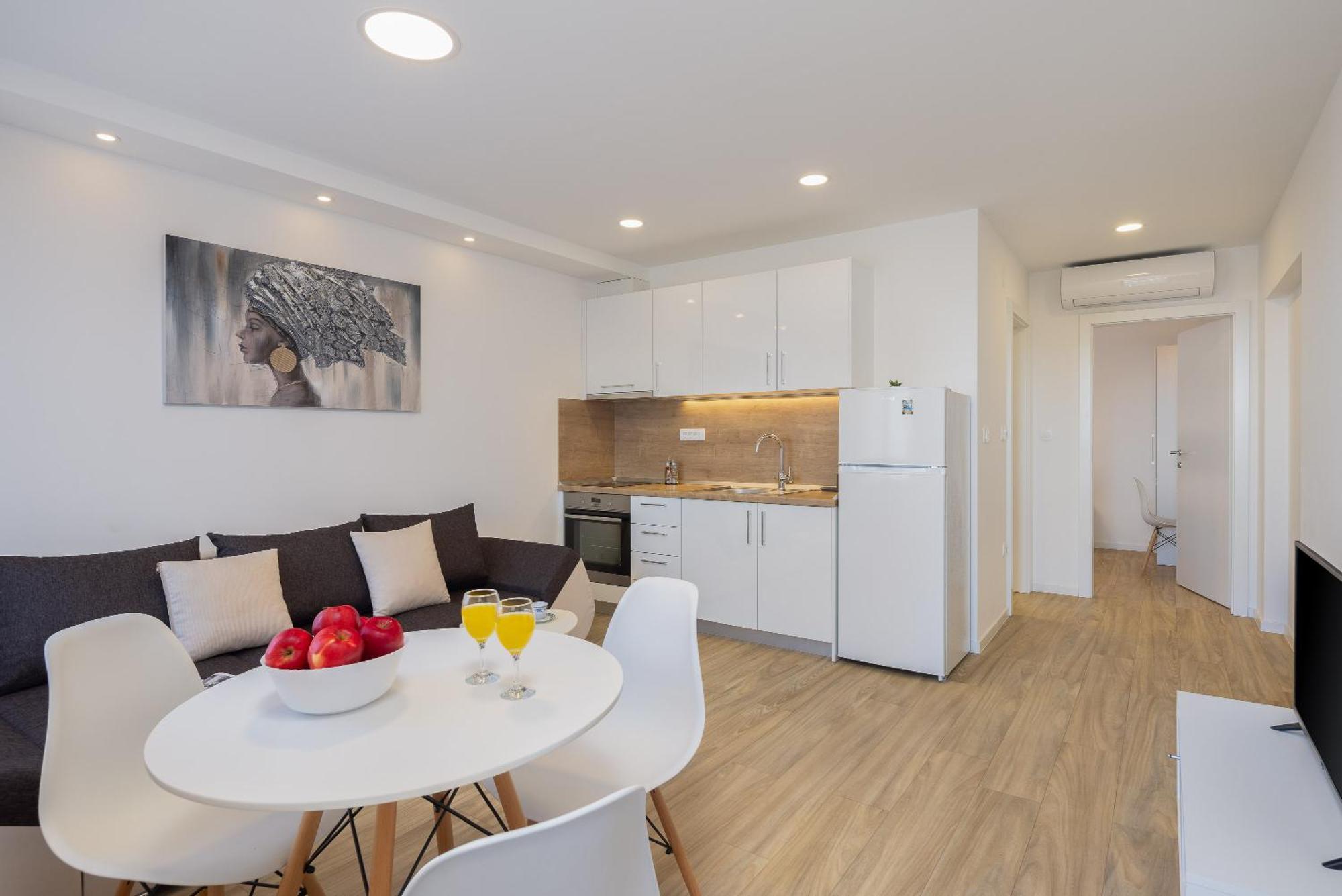 Apartments Juranovic Makarska Rom bilde