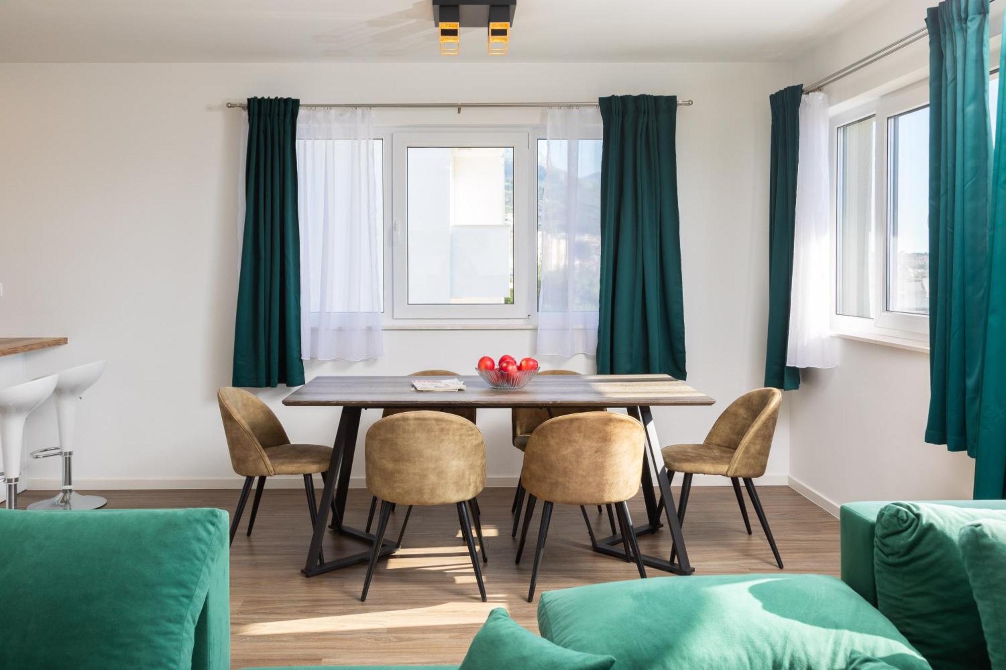 Apartments Juranovic Makarska Rom bilde